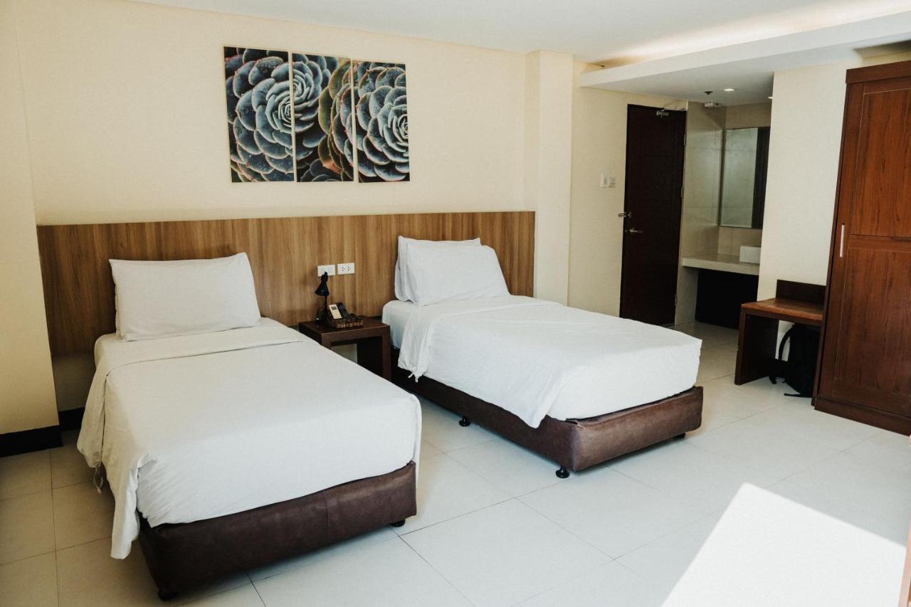 Ocean Suites Bohol Boutique Hotel Tagbilaran City Ngoại thất bức ảnh